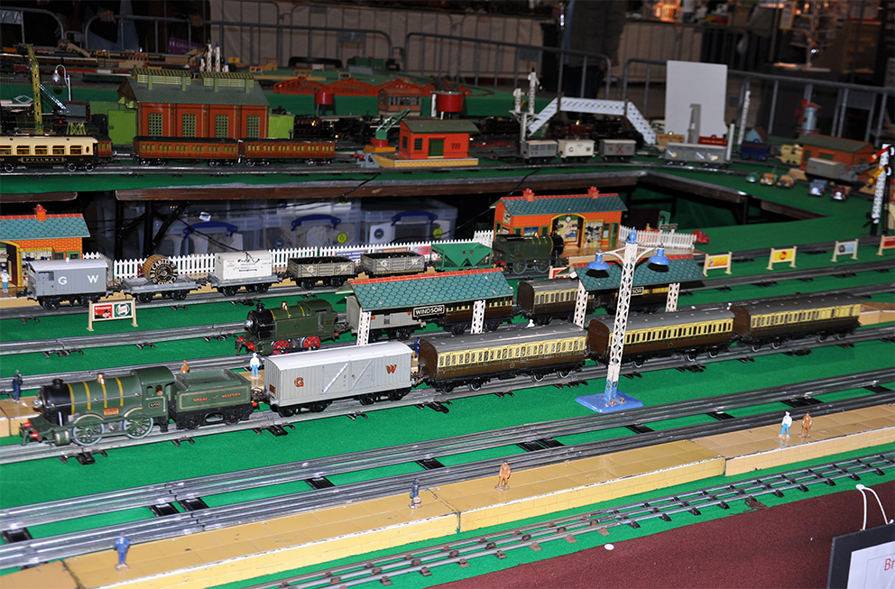 Vintage Hornby GWR trains