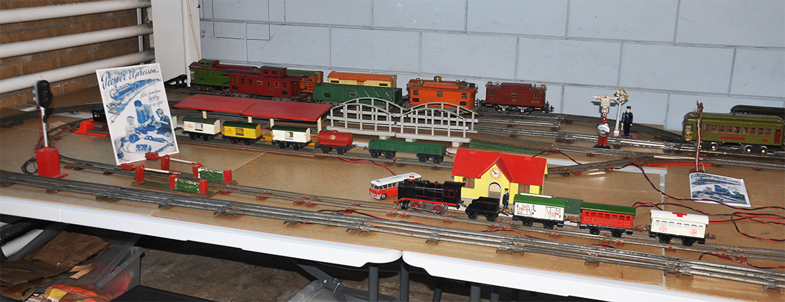 Standard gauge layout and Pioner Expressen