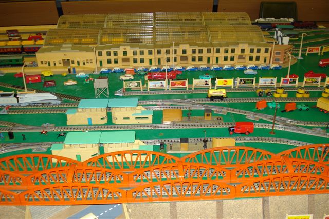 Hornby Dublo 3-rail layout