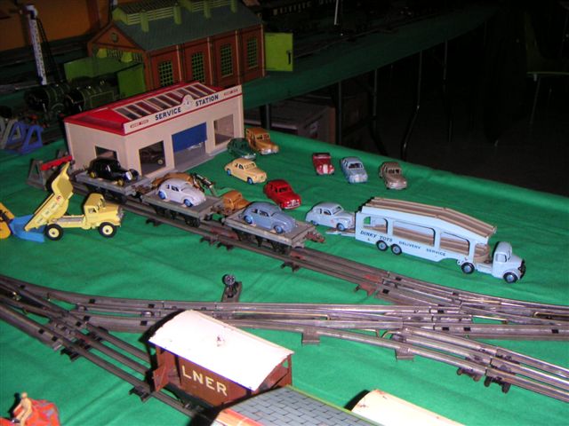 Dinky Toys Garage