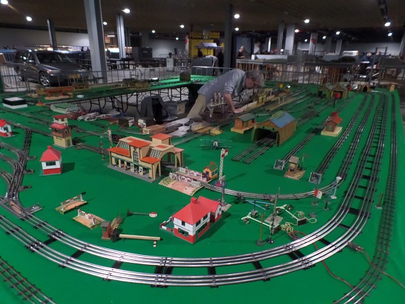 Setting up a Hornby O-gauge layout