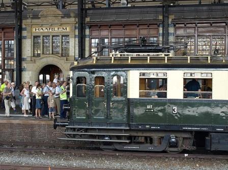 Mat 24 at Haarlem station