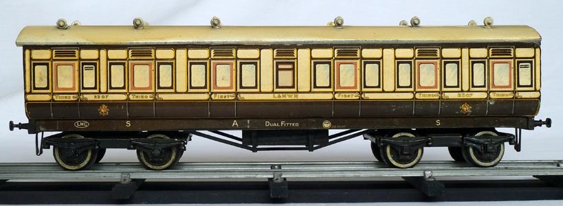 Leeds litho LNWR Composite Coach