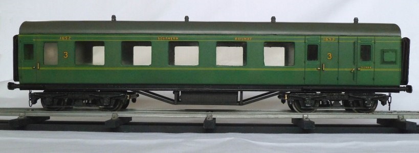 Leeds bakelite SR Brake Composite Coach