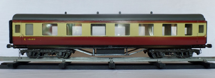 Leeds bakelite BR Saloon Coach